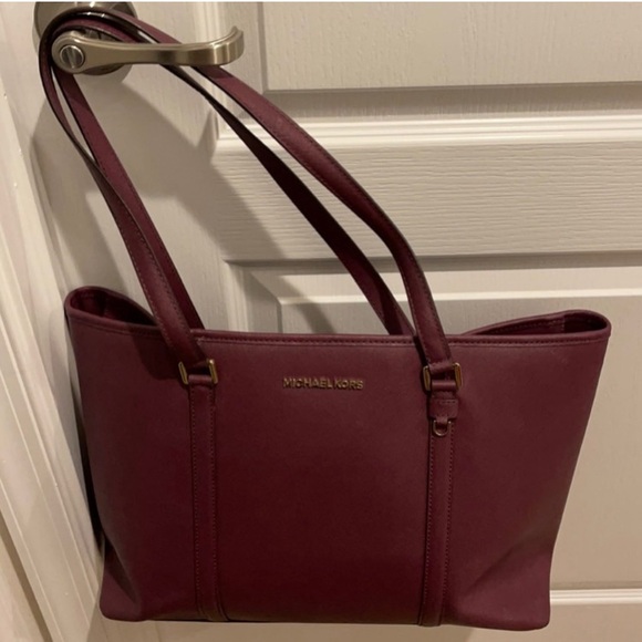 EUC Michael Kors Large Purse and Long Wallet - Picture 6 of 6